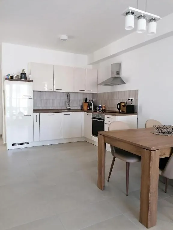 טרוגיר Apartament Wioletta Ciovo Okrug Gornji דירה